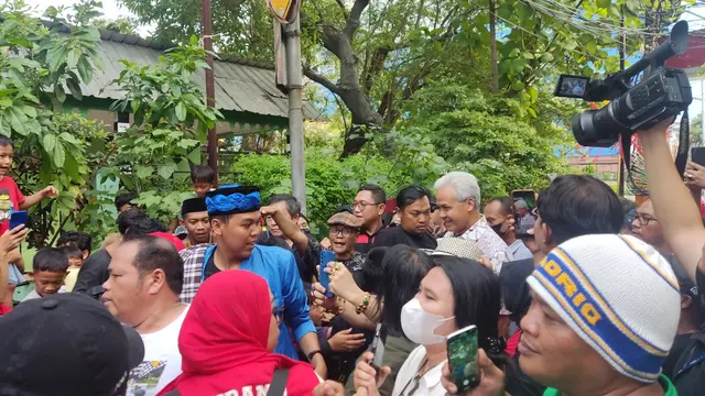 Ganjar Pranowo blusukan di Pademangan Barat, Jakarta Utara, Minggu (25/6/2023)