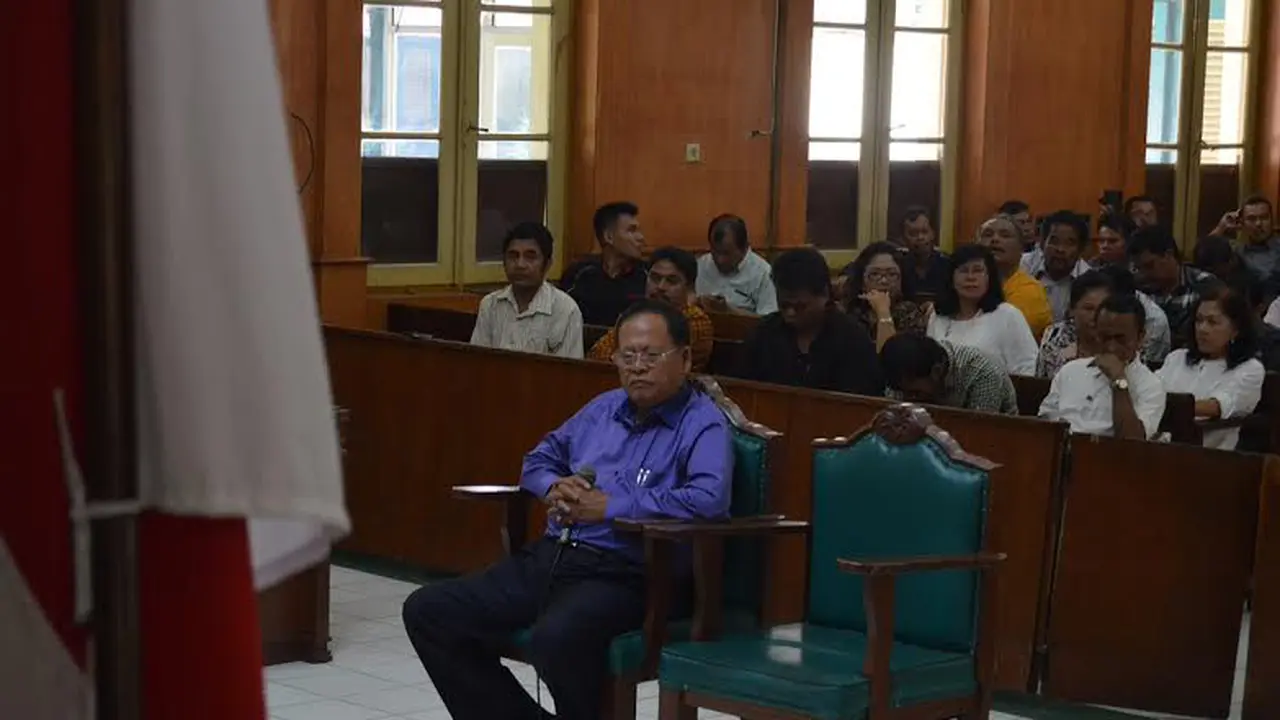 Bupati Tobasa Didakwa TPPU Beli Jam Tangan Senilai Rp 380 Juta