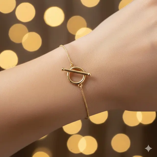 9. Gelang Rantai Tipis dengan Pengait Toggle Circle