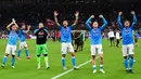 Napoli berhasil menduduki puncak klasemen Serie A Italia 2022/2023 dengan raihan 29 poin dari 11 laga. Klub berjuluk Partenopei itu juga belum terkalahkan di Liga Champions. Catatan positif ini tentu berkat kontribusi pemain mereka yang mampu tampil apik. Berikut 5 pemain andalan Napoli di Liga Italia. (AFP/Miguel Medina)