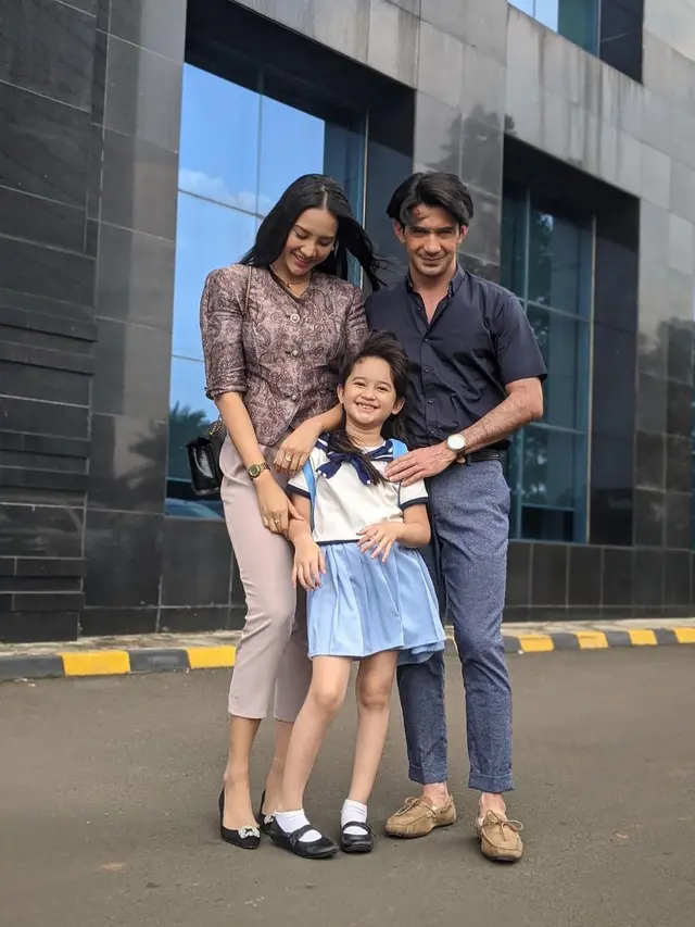 6 Momen Kedekatan Graciella dan Anya Geraldine, Anak dan Pelakor di Layangan Putus
