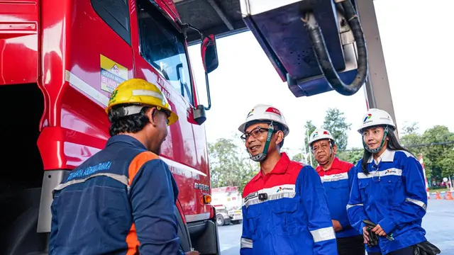 Direktur Rekayasa dan Infrastruktur Darat (RID) Pertamina Patra Niaga Jatimbalinus, Hari Purnomo memastikan kecukupan penambahan pasokan BBM untuk wilayah Jember, Jawa Timur. Dok PPN