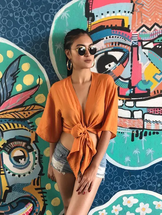 Siapa yang menyangka jika dibalik penampilannya yang dewasa, ternyata Marcella Daryanani baru berusia 20 tahun. (Foto: instagram.com/marcelladaryanani)