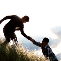 Jangan pernah meremehkan kebaikan, karena satu kebaikan bisa mengubah seluruh manusia yang ada di muka bumi ini. 
