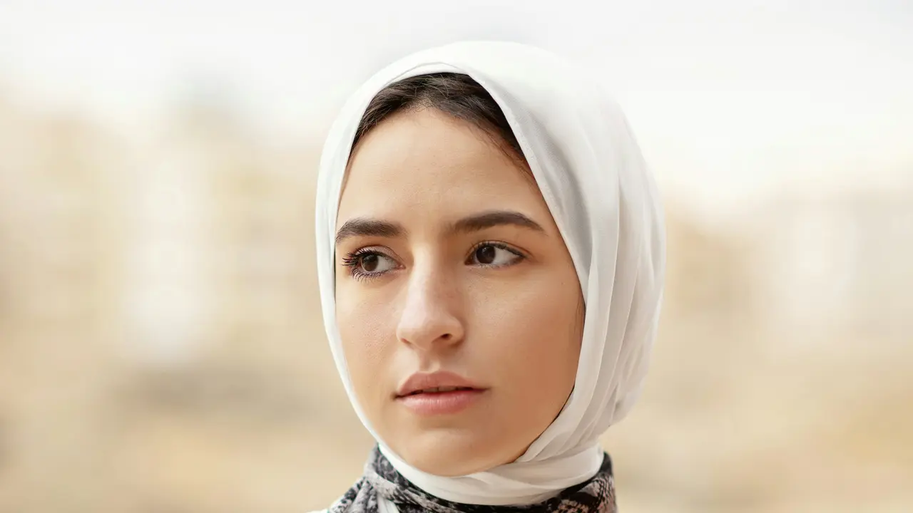 perempuan cantik dan baik