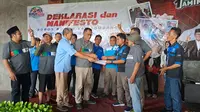 Poros buruh di Jombang menyatakan dukungan kepada pasangan AMIN. (Istimewa)