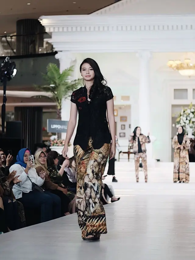 6 Potret Seleb Blasteran saat Pakai Kebaya, Memesona