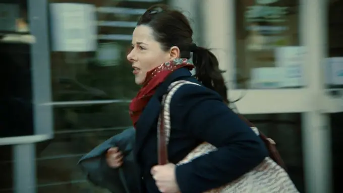 Tokoh Julie dalam film Full Time diperankan Laure Calamy. (Foto: Dok. Novoprod/ KlikFilm)