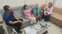 Belum lama ini viral di sosial media (sosmed) X (Twitter) kisah dr Qory Ulfiyah yang bermula dari unggahan sang suami. Melalui akun @Qory20, suami dokter Qory membagikan kabar buruk tentang menghilangnya wanita itu. (Twitter&nbsp;@ahriesonta)