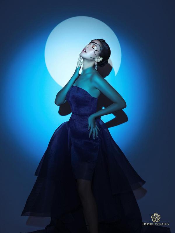 Gaya Pemotretan Susan Sameh Bertema Queen of The Moon, Tampil Elegan. (Sumber: Instagram/fdphotography90)