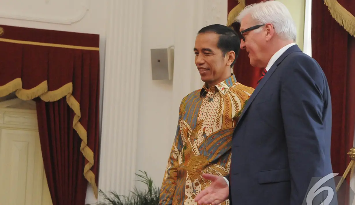 Pertemuan Presiden Jokowi dan Menlu Jerman Frank Walter Steinmeier membahas penguatan kerja sama bilateral Indonesia-Jerman bidang ekonomi, diplomatik, dan kesehatan di Istana Merdeka, Jakarta, Senin (3/11/2014). (Liputan6.com/Herman Zakharia)