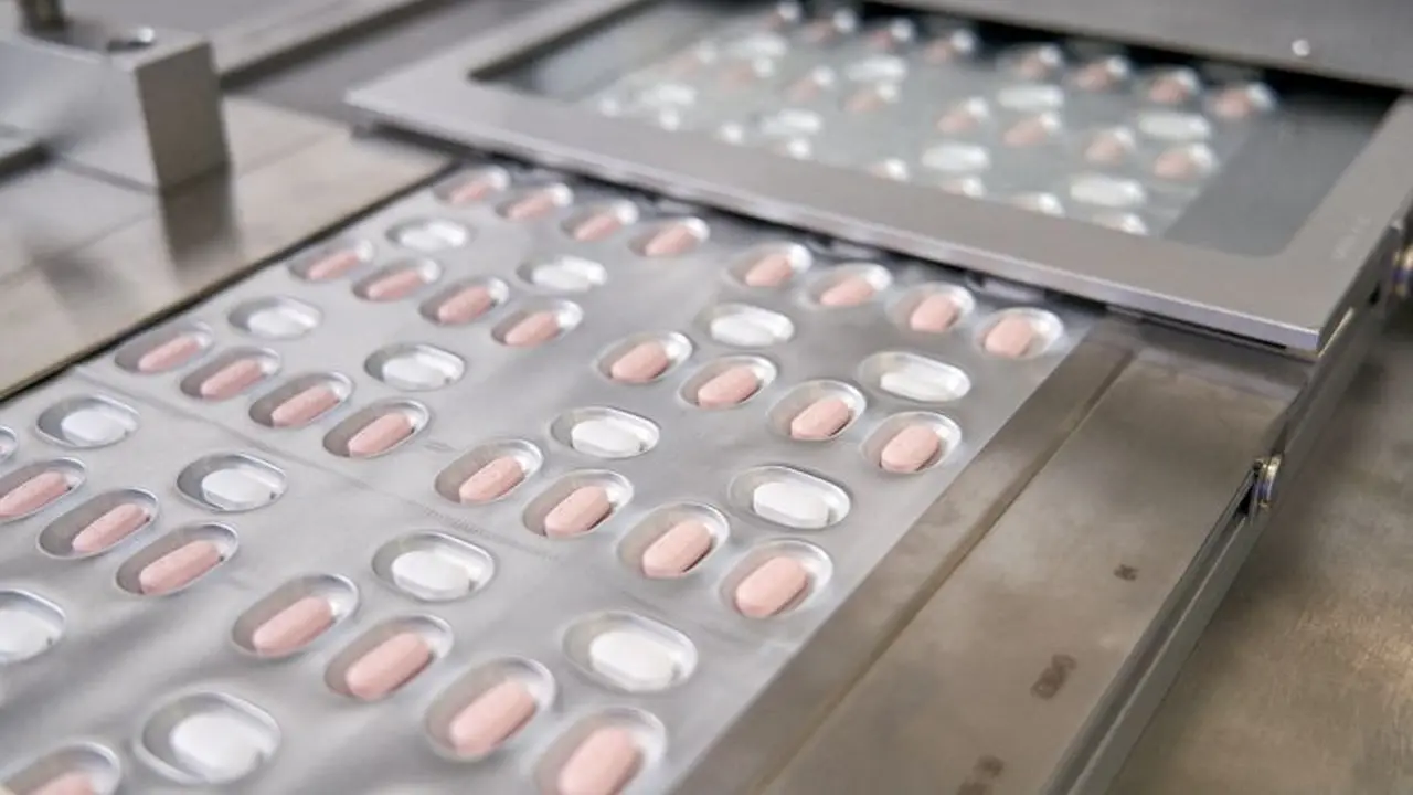 Obat COVID-19 Paxlovid buatan Pfizer