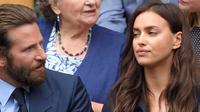Bradley Cooper dan Irina Shayk. (Cosmopolitan.com)