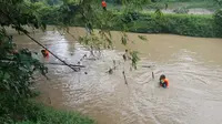 8 Santriwati MBS Al Maa'uun Hanyut di Sungai Lusi Blora, 3 Berhasil Diselamatkan