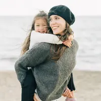 ilustrasi ibu dan anak/Photo by Olya Kobruseva from Pexels