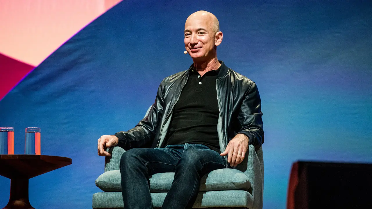Jeff Bezos Sebut AI Bakal Ciptakan Lebih Banyak Pekerjaan