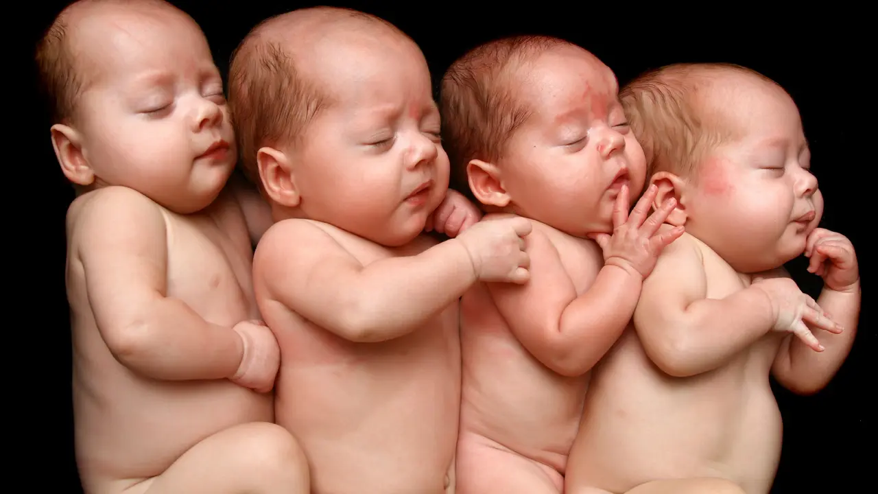 Wanita Ini Lahirkan Anak Kembar 4 di Usia 65 Tahun