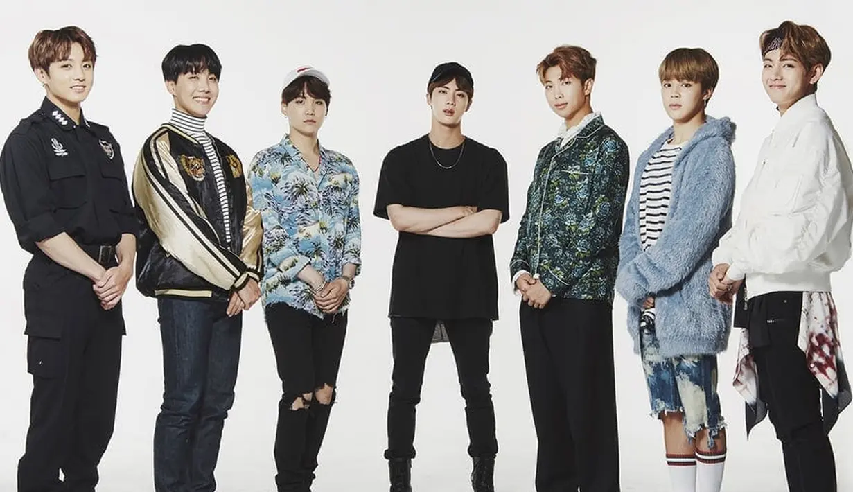 BTS tidak ada henti-hentinya membuat publik kagum, lantaran album terbaru mereka yang berjudul Love Yourself: Tear kembali mencetak rekor. Album ini berhasil memecahkan penjualan album di Gaon Chart. (Foto: Soompi.com)