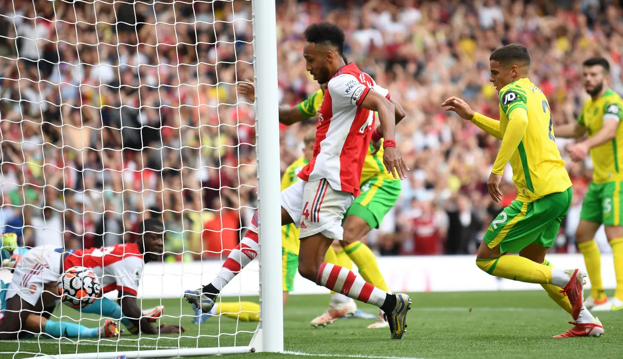 Gol tunggal kemenangan Arsenal diciptakan oleh Aubameyang. Penyerang asal Gabon tersebut menjebol gawang Tim Krul di babak kedua. (Foto: AFP/Daniel Leal-Olivas)