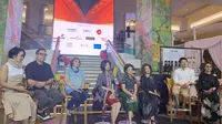Perwakilan SAMASAMA, Yayasan MEEK Nusantara dan (X).S.M.L (kiri ke kanan) pada acara Menyentuh Hati, Mengubah Hidup yang dilaksanakan di La Moda, Plaza Indonesia pada Jumat (27/9/2019). (dok. liputan6.com/Novi Thedora)