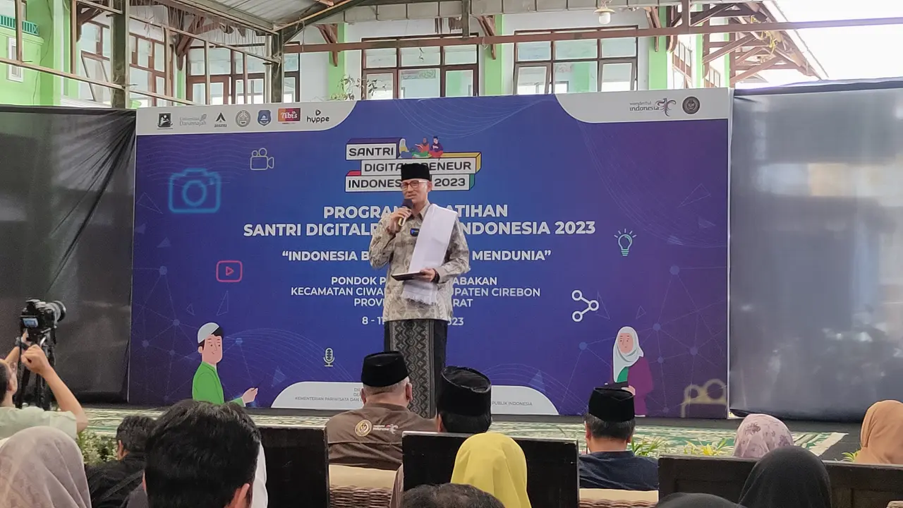 Antusiasme Santri Cirebon Ikut Program Digitalpreneur Kemenparekraf