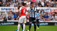 Video highlights striker muda Newcastle United,  Aleksandar Mitrovic buang peluang mencetak gol dari jarak 2 meter ke gawang Arsenal.