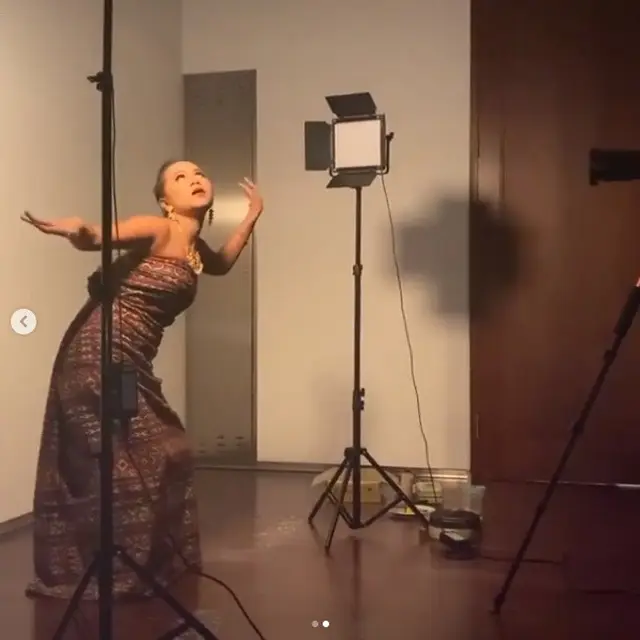 6 Potret Cimoy Montok Ikut Lathi Challenge, Makeupnya Ngeri