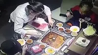 Insiden Hot Pot meledak di salah satu restoran di Tiongkok. (dok. screenshot YouTube)