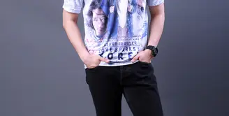 Setelah mundur dari boyband Sm*sh, Morgan Oey lebih banyak berkarier dalam dunia seni peran. Morgan terbilang sukses dengan dunia barunya. Hal itu berbeda dengan kisah asmaranya. (Deki Prayoga/Bintang.com)