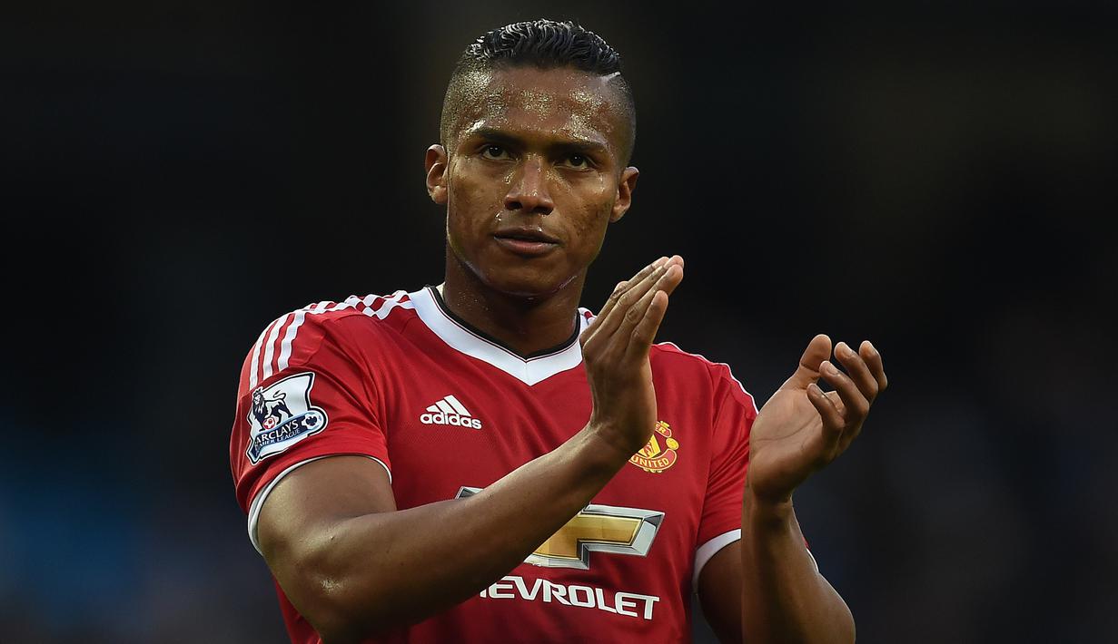 Antonio Valencia - Valencia memiliki karier cemerlang di United setelah bergabung dari Wigan Athletic pada 2009. Selama di Old Trafford pemain asal Ekuador ini mempersembahkan dua Liga Inggris, dua Piala Liga, satu Piala FA, dan satu Liga Europa. (AFP/Paul Ellis)