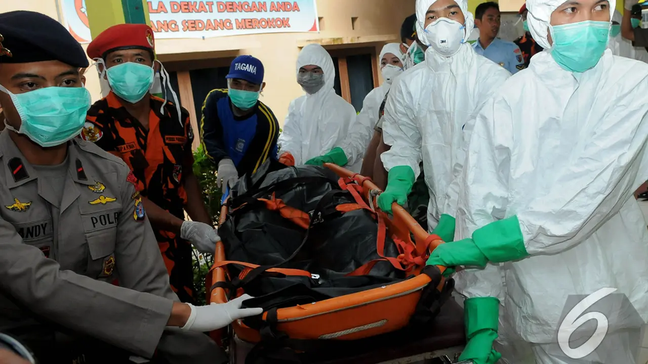3 Jenazah Penumpang AirAsia QZ8501 Tiba di RSUD Imanuddin 