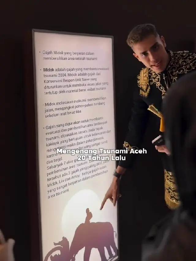 Potret Aisar Khaled Sambangi Museum Tsunami Aceh (credit: instagram/aisar_khaledd).