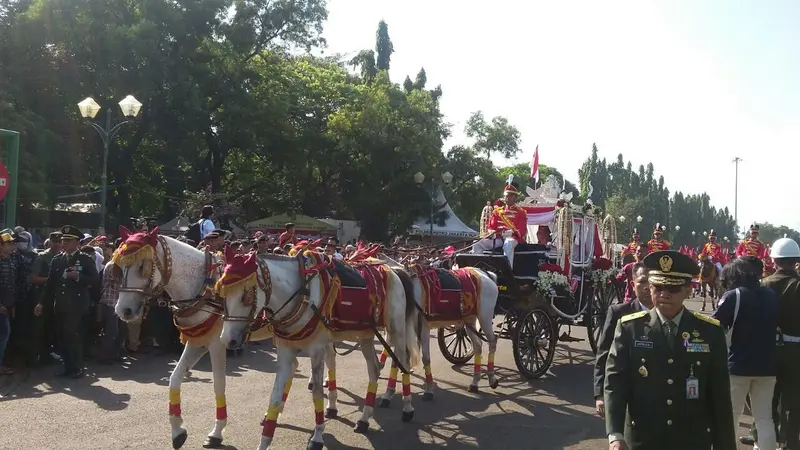 Kirab bendera pusaka