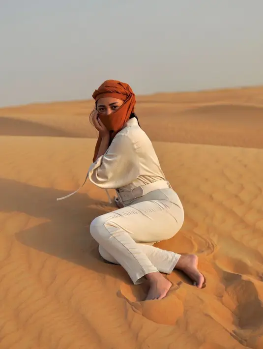 (Instagram/rachelvennya)