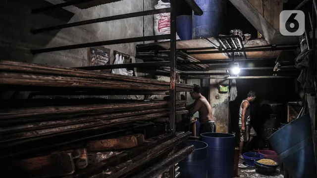 Perajin Tempe Mogok Produksi Imbas Kedelai Mahal