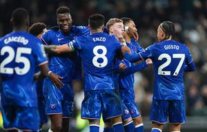 Kemudian, dua gol penalti Cole Palmer di babak kedua dan sepakan keras Enzo Fernandez, memastikan kemenangan comeback yang luar biasa di markas The Lilywhites. (AP Photo/Ian Walton)