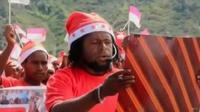 Ikrar bergabung ke NKRI dibacakan oleh salah satu tokoh OPM, Boni Telenggen.