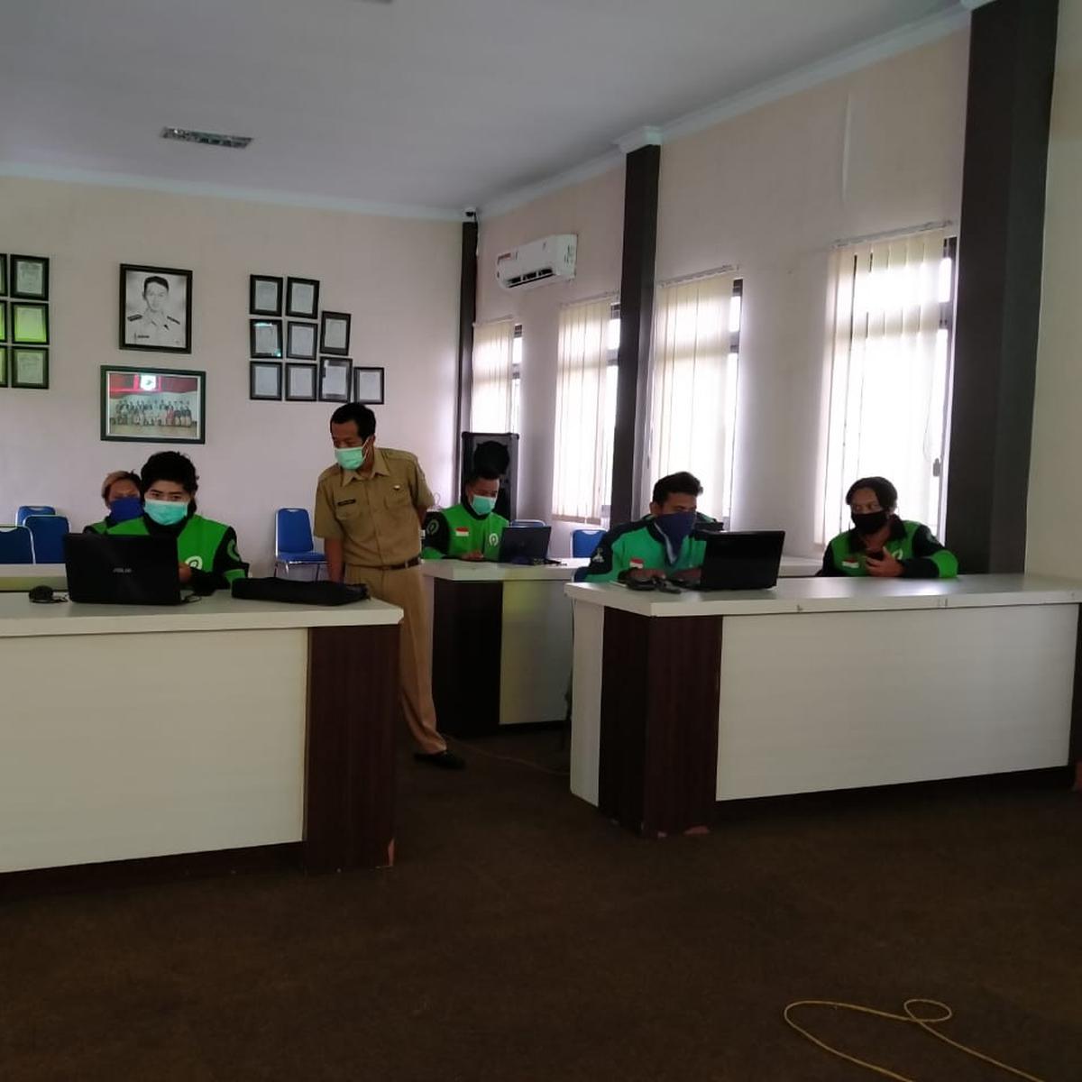 6. Program Inklusif untuk Meningkatkan Kompetensi Kerja Sasaran Penerima
