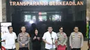 Hari ini, Rabu 20 Agustus 2025, penyidik Bareskrim Polri telah mengantongi hasil tes DNA mantan Gubernur Jawa Barat Ridwan Kamil (RK) dengan anak dari Lisa Mariana berinisial CA. (KapanLagi.com/Budy Santoso)