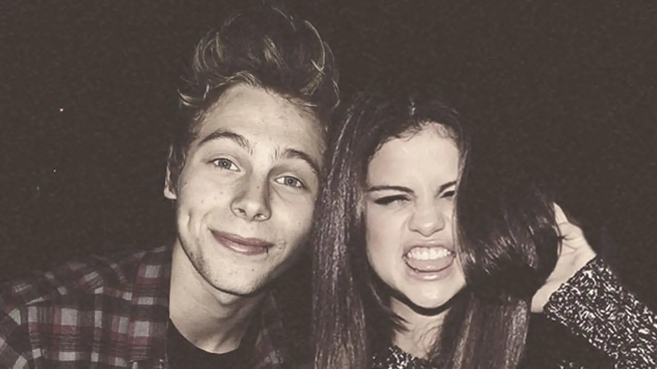 [Bintang] Luke Hemmings dan Selena Gomez