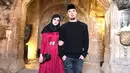 Ahmad Dhani dan Mulan Jameela merupakan salah satu pasangan artis Indonesia yang kerap mencuri perhatian publik. Baru-baru ini, mereka menghabiskan waktu bersama dengan berlibur ke Yerusalem. (Foto: instagram.com/mulanjameela1)
