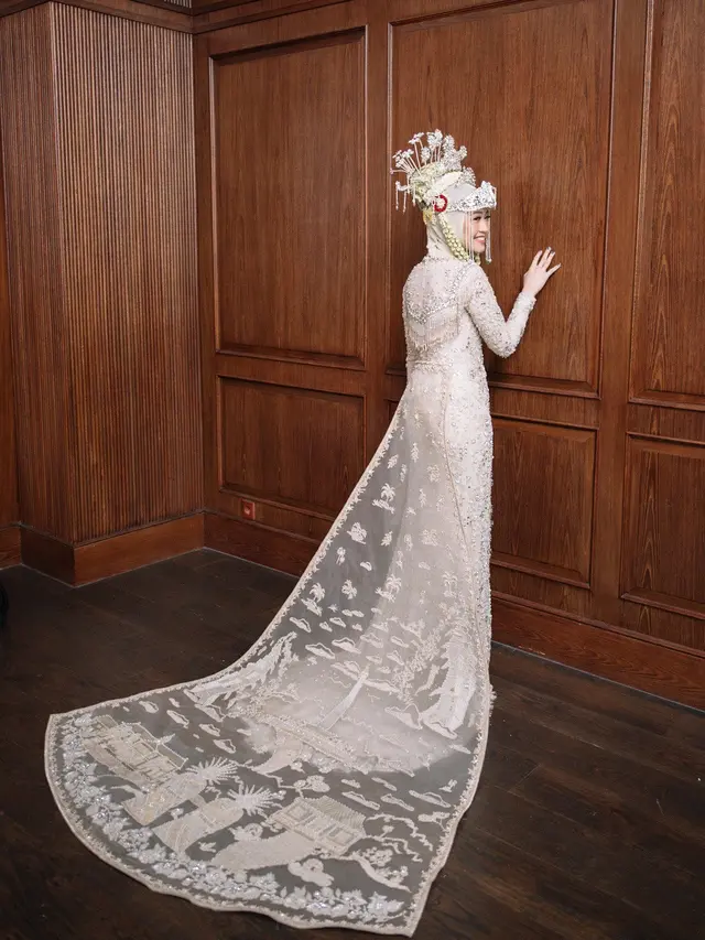 Detail gaun penikahan Alca istri Bintang Emon. (Foto: Imagenic)
