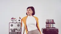 Vitalia Rilis Single Kamu Sedikit Gila, Kisah Cinta dengan Nostalgia Era 70-an