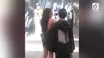 Seorang bocah berusia 10 tahun membuat geger warganet Thailand. Ia terlihat berpacaran dengan seorang wanita seksi.