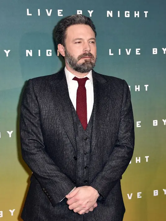 Melansir Ace Showbiz, seorang sumber mengatakan Ben kini sudah lebih baik usai menjalani proses rehabilitasi. Selain itu, kini Ben terlihat lebih berbahagia menjalani kehidupannya menjadi pria lajang. (AFP/Bintang.com)