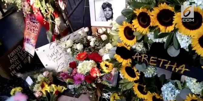 VIDEO: Fans Aretha Franklin Berkumpul di Walk of Fame
