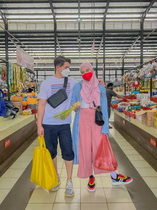 Zaskia Sungkar dan Irwansyah