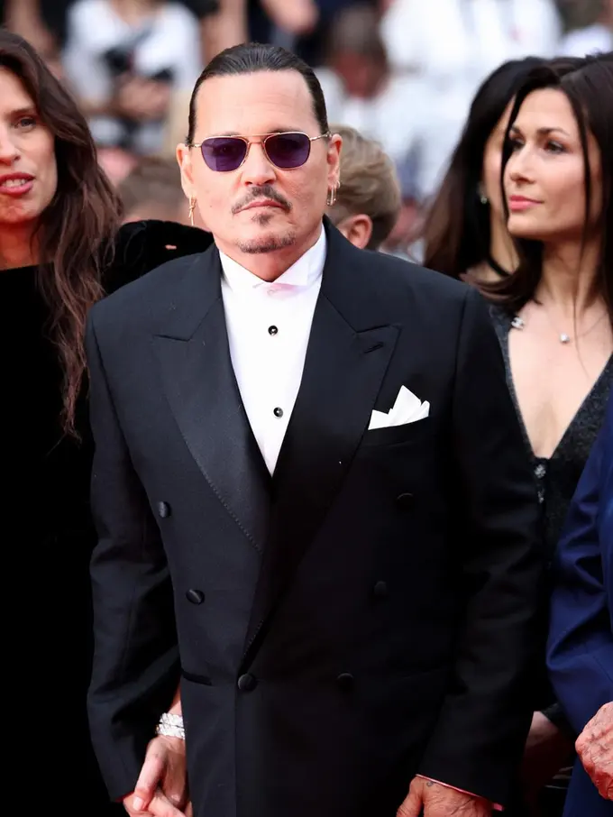 Pesona Duda Keren Johnny Depp di Tengah Sineas Dunia di Festival Film Cannes