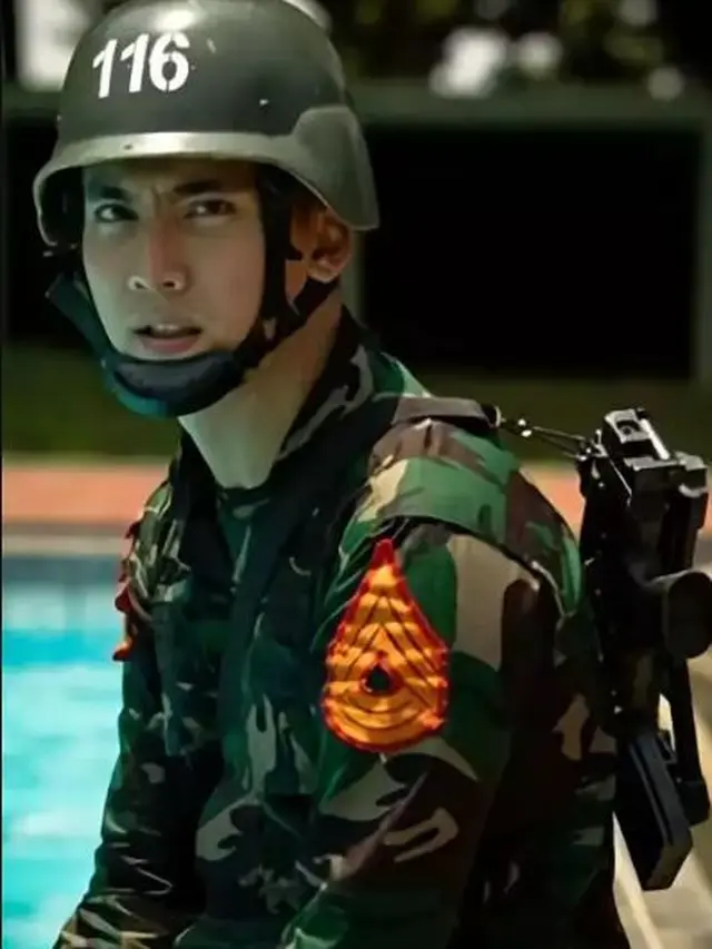 Rendy Kjaernett berseragam TNI (Instagram/@doeatandacinta)