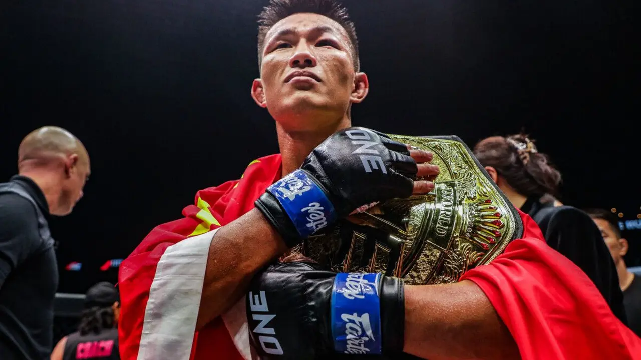 Juara Dunia ONE Championship Tang Kai
